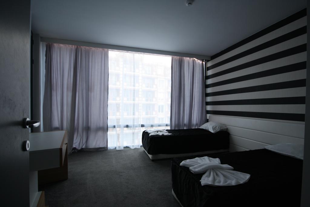 Riviera Blue Hotel ساني بيتش المظهر الخارجي الصورة